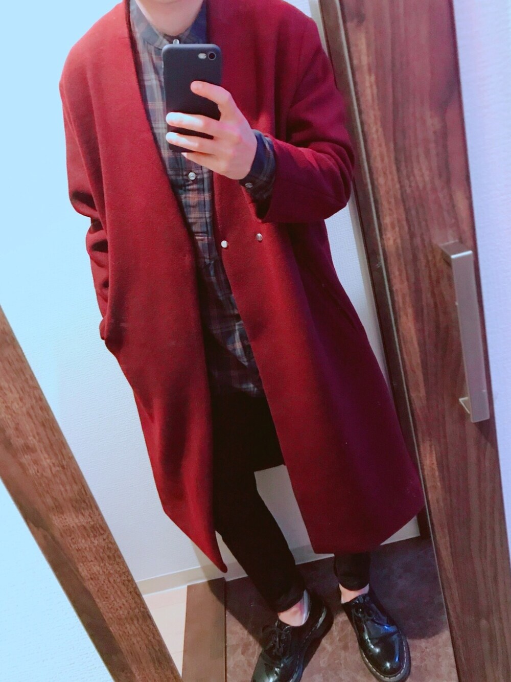 「おしゃれさんと繋がりたい、ゆるコーデ、秋のコーデ、低身長、赤、チェックシャツ、オーバーサイズ、きれいめカジュアル、シンプル、冬コーデ」｜「LIDNMのアイテム（シャツ/ブラウス、その他）」を使った、しろさん（メンズ・163cm）の冬コーディネートの1枚目の写真