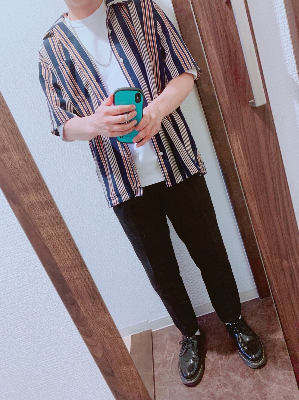 「夏コーデ、カジュアルコーデ、シンプル、オープンカラーシャツ、革靴、オトナカジュアル、スラックス、ストライプ、古着、古着MIX」｜「HALHAMのアイテム（シャツ/ブラウス、ブルー系）」を使った、しろさん（メンズ・163cm）の夏コーディネートの1枚目の写真