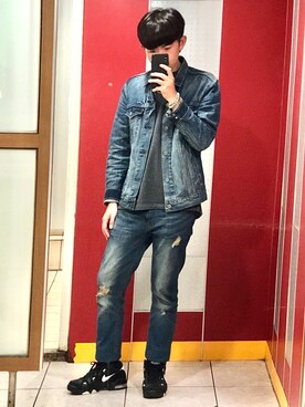 「blue」｜「アイテム（デニムジャケット）」を使った、Gorbinzsheさん（メンズ・171cm）の秋コーディネート