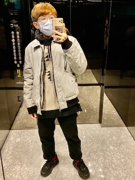 「Taiwan」｜「アイテム（MA-1）」を使った、Gorbinzsheさん（メンズ・171cm）の冬コーディネート