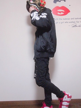 「off white」｜「アイテム（ブルゾン）」を使った、琲世さん（メンズ・178cm）の夏コーディネート