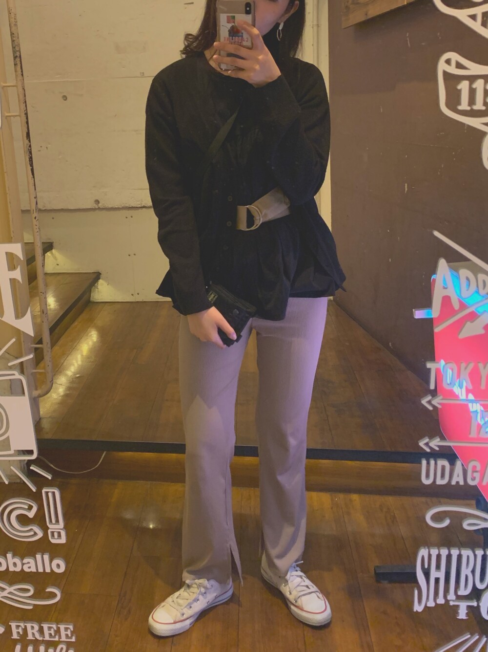 「全身GU、ラクチンコーデ、GU、リブスリットストレートパンツ、ストレートパンツ、プチプラ、ウエストマーク」｜「GUのアイテム（Tシャツ/カットソー、ブラック系）」を使った、ゆっこさん（レディース・161cm）の春コーディネートの1枚目の写真