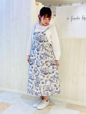 「リバーシブル」｜「アイテム（ジャンパースカート）」を使った、franche lippeeさん（レディース・166cm）の冬コーディネート