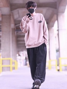 「バックプリント」｜「アイテム（福袋/福箱）」を使った、TJさん（メンズ・177cm）の秋コーディネート