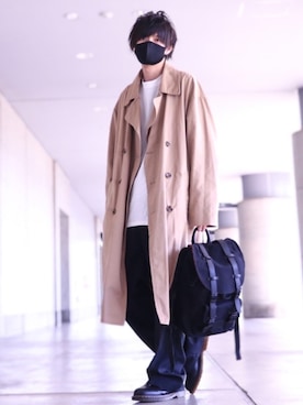 「Confirm（コンファーム）のアイテム（トレンチコート）」を使った、TJさん（メンズ・177cm）の春コーディネート