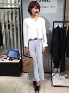 「スキッパーシャツ」｜「アイテム（アクセサリー）」を使った、NATSUKOさん（レディース・167cm）の春コーディネート