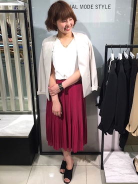 「ノーカラージャケット」｜「アイテム（アクセサリー）」を使った、NATSUKOさん（レディース・167cm）の春コーディネート