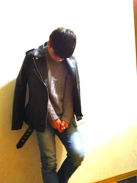 「肩掛け」｜「アイテム（ライダースジャケット）」を使った、Gakutoさん（メンズ・169cm）の冬コーディネート