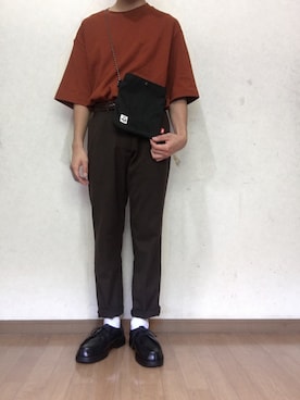 「CHUMS（チャムス）のアイテム（ショルダーバッグ）」を使った、yu1104さん（メンズ・170cm）の春コーディネート