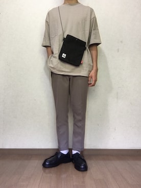 「CHUMS（チャムス）のアイテム（ショルダーバッグ）」を使った、yu1104さん（メンズ・170cm）の春コーディネート