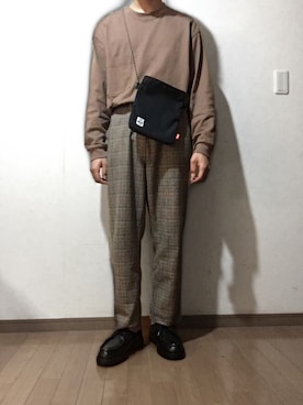 「CHUMS（チャムス）のアイテム（ショルダーバッグ）」を使った、yu1104さん（メンズ・170cm）の春コーディネート