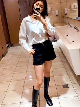 「SKY（スカイ）のアイテム」を使った、蔡沛慈さん（レディース・173cm）の冬コーディネート