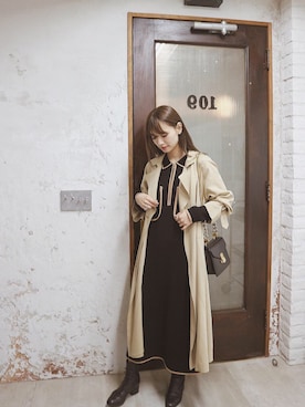「チェーンバッグ」｜「アイテム（トレンチコート）」を使った、natsukoakahani さん（レディース・165cm）の秋コーディネート