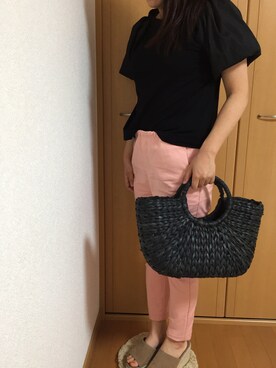 「E hyphen world gallery（イーハイフンワールドギャラリー）の・異素材オフショルダープルオーバー（Tシャツ/カットソー）」を使った、m--a--さん（レディース・154cm）の夏コーディネート