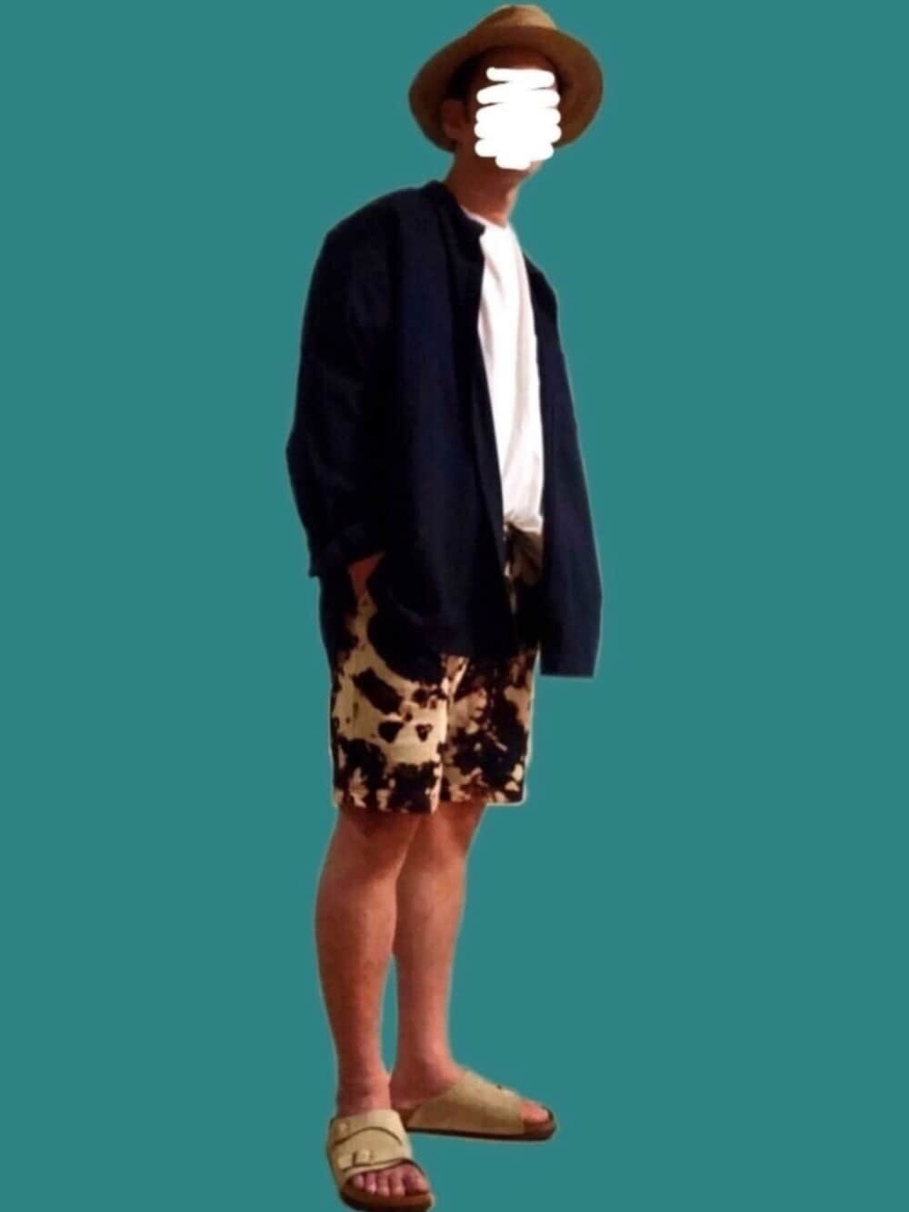 「GU、ハイター、バンドカラーシャツ、麦わら帽子、birkenstock、チューリッヒ、夏コーデ、夏、ショートパンツ」｜「GRILLOのGRILLO: ストロー ハット レザー テープ（ハット、ブラウン系）」を使った、TEEさん（メンズ・182cm）の夏コーディネートの1枚目の写真