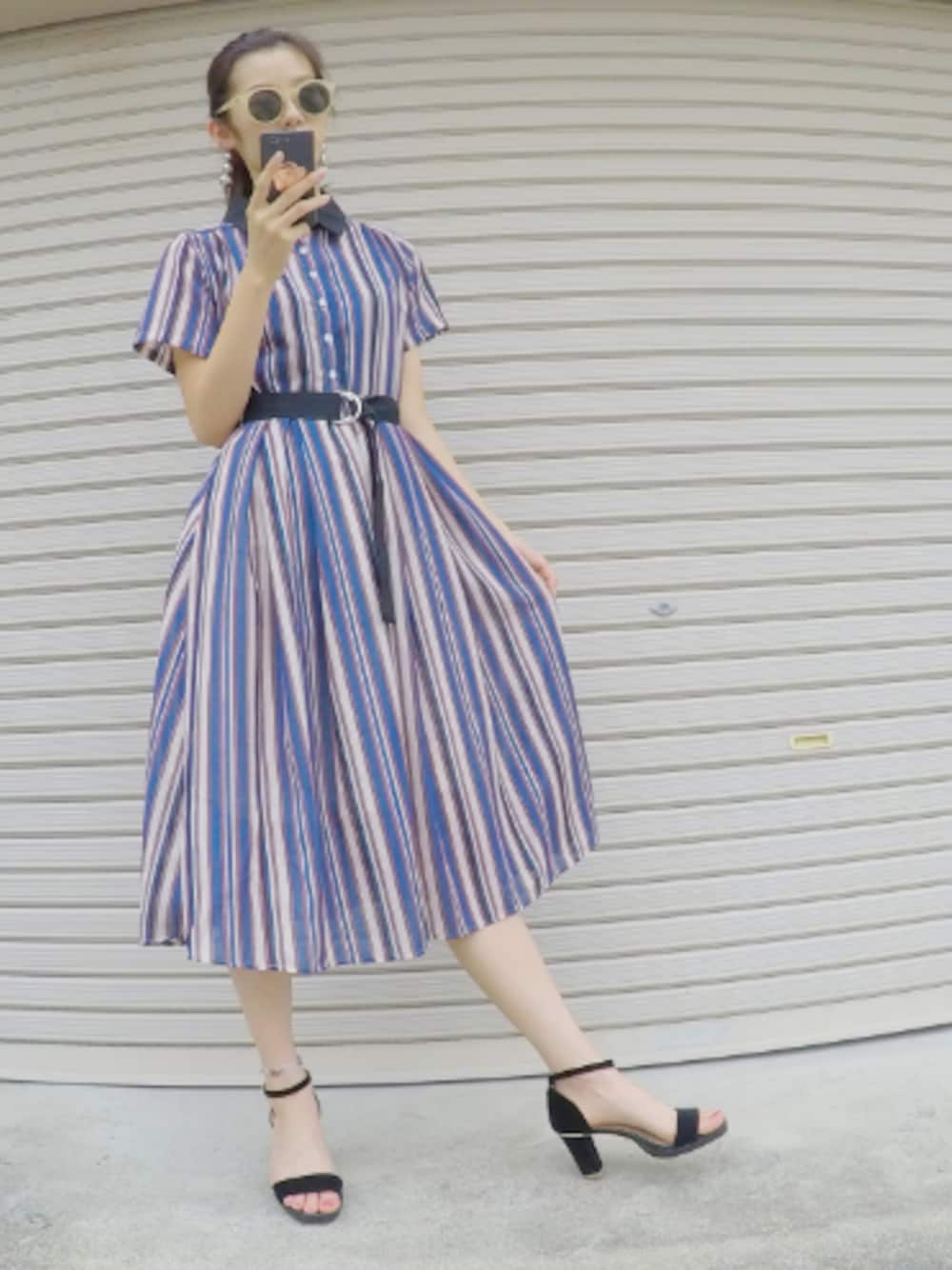 「ワンピース、ストライプ、ストライプワンピース、archives、archivesマルチストライプワンピ、シンプル、プチプラコーデ、休日コーデ、summer」｜「archivesのマルチストライプシャツワンピ（シャツワンピース、ホワイト系）」を使った、miyouさん（レディース・164cm）の夏コーディネートの1枚目の写真