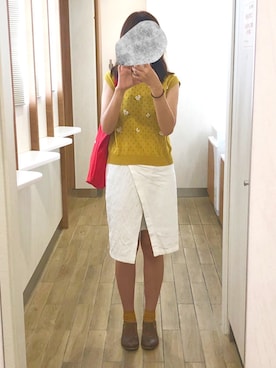 「マスタードイエロー」｜「アイテム（レッド系）」を使った、yukkoさん（レディース・168cm）の秋コーディネート