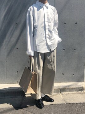 「オールホワイト」｜「アイテム（スリッポン）」を使った、'_En_さん（メンズ・165cm）の春コーディネート