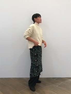 「TAUPE（トープ）のアイテム」を使った、ナズさん（レディース・157cm）の秋コーディネート