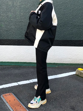 「韓国」｜「アイテム（ナイロンジャケット）」を使った、Riiさん（メンズ・175cm）の春コーディネート