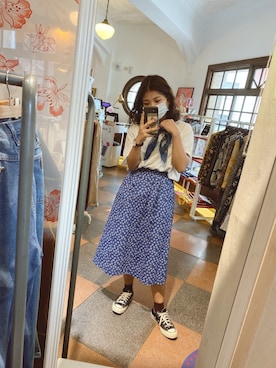 「H&M（エイチ・アンド・エム）のアイテム（Tシャツ/カットソー、ホワイト系）」を使った、jeeeeenna00さん（レディース・156cm）の冬コーディネート