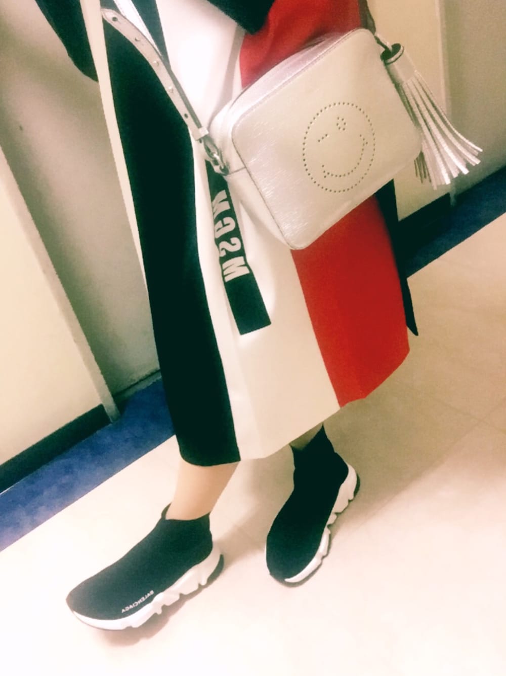 ❤︎あーちゃん❤︎さんの「Anya Hindmarch Smiley Cross Body Bag（ANYA HINDMARCH）」を使ったコーディネート