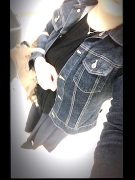「UNIQLO（ユニクロ）のアイテム（デニムジャケット、ブラック系）」を使った、mikaさん（レディース・168cm）の春コーディネート