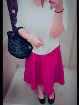 「楽天のアイテム（パンプス、ブラック系）」を使った、mikaさん（レディース・168cm）の春コーディネート