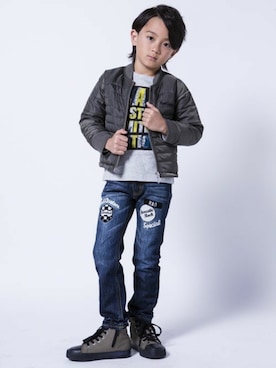 「RAD CUSTOM（ラッドカスタム）のアイテム（ジャケット/アウター）」を使った、BEBE ONLINE STOREさん（キッズ・118cm）の春コーディネート