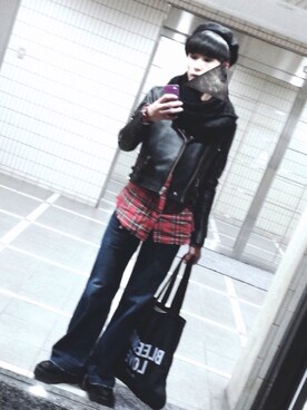 「YOSUKE（ヨースケ）のアイテム（ブーツ、ブラック系）」を使った、いちまつ君さん（メンズ・176cm）の冬コーディネート