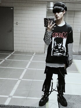 「YOSUKE（ヨースケ）のアイテム（ブーツ、ブラック系）」を使った、いちまつ君さん（メンズ・176cm）の春コーディネート