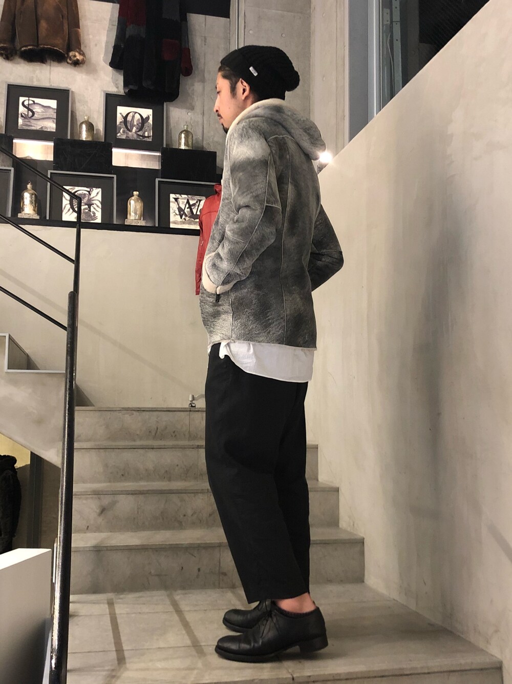 「おしゃれさんと繋がりたい、今日のコーデ、オトナカジュアル、ニット帽、ムートンコート、B2nd、MARNI、GIORGIO BRATO、Cathy Jane、c-plus head wears」｜「CPHのアイテム（ニットキャップ/ビーニー、ブラック系）」を使った、ヤギさん（メンズ・180cm）の秋コーディネートの1枚目の写真