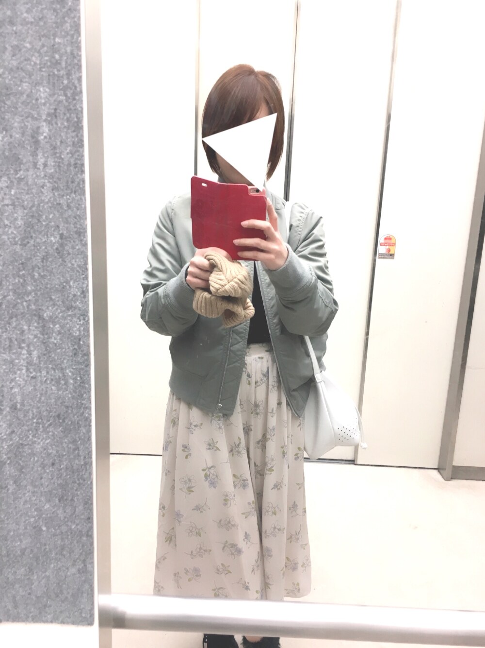 「MA-1、美容院、リブニット、ガウチョパンツ」｜「UNIQLOのアイテム（ブルゾン、グレー系）」を使った、あすちんさん（レディース・153cm）の春コーディネートの1枚目の写真