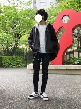 「アイテム（ウォレットチェーン）」を使った、WDさん（メンズ・166cm）の春コーディネート