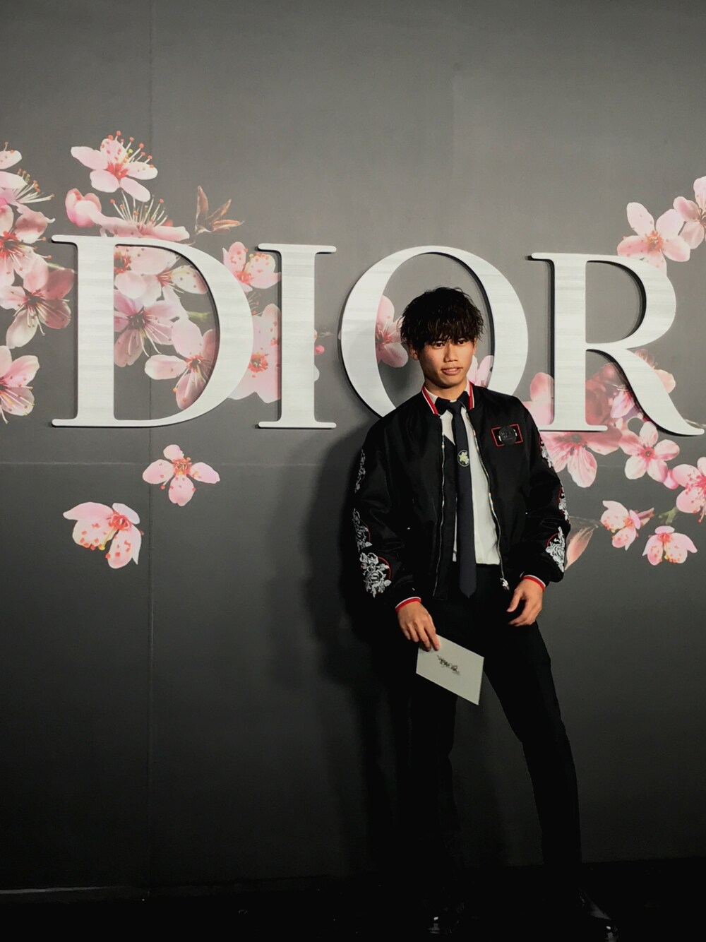 「Dior HOMME、Dior、PARTY、パーティースタイル」｜「Christian Diorのアイテム（ブルゾン、ブラック系）」を使った、みっつさん（メンズ・173cm）の冬コーディネートの1枚目の写真