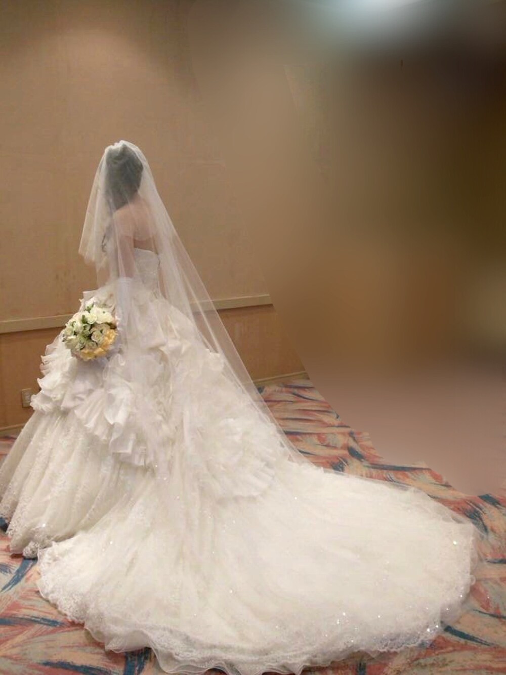 「結婚式、ウェディングドレス、人前式、ウェディング、昔の写真、長身女子」｜「不明のアイテム（ドレス、ホワイト系）」を使った、あみさん（レディース・175cm）の春コーディネートの1枚目の写真