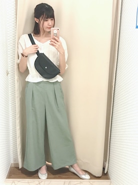 「アイテム（ボディバッグ/ウエストポーチ）」を使った、🍦みうみ🍦さん（レディース・165cm）の春コーディネート
