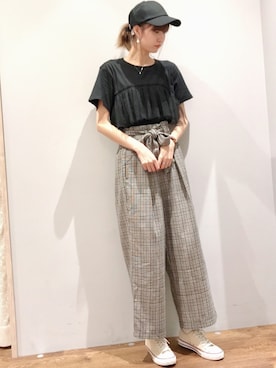 「earth music&ecology（アースミュージックアンドエコロジー）のアイテム（キャップ）」を使った、🍦みうみ🍦さん（レディース・165cm）の夏コーディネート