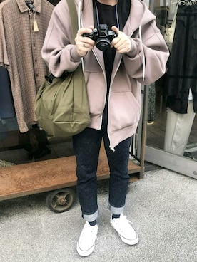 「SUOLO（スオーロ）のアイテム」を使った、くっちーさん（メンズ・166cm）の春コーディネート