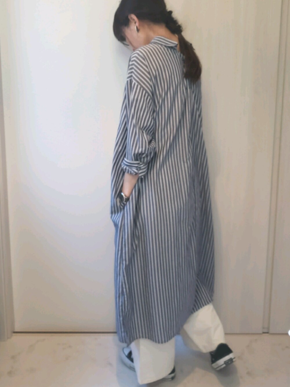 「平成最後のWEARISTAセンバツ、ストライプ、ストライプワンピース、ワイドパンツ、オトナカジュアル、リラックススタイル、ワンピース、ガーリー、ハンサムコーデ」｜「GUの（GU）チノクロップドワイドパンツ（パンツ、ベージュ系）」を使った、ricky.yさん（レディース・158cm）の春コーディネートの1枚目の写真