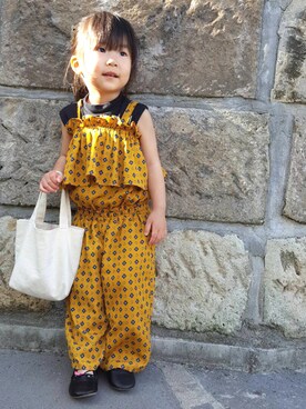 「アイテム（サロペット/オーバーオール、イエロー系）」を使った、たんここさん（キッズ・90cm）の夏コーディネート