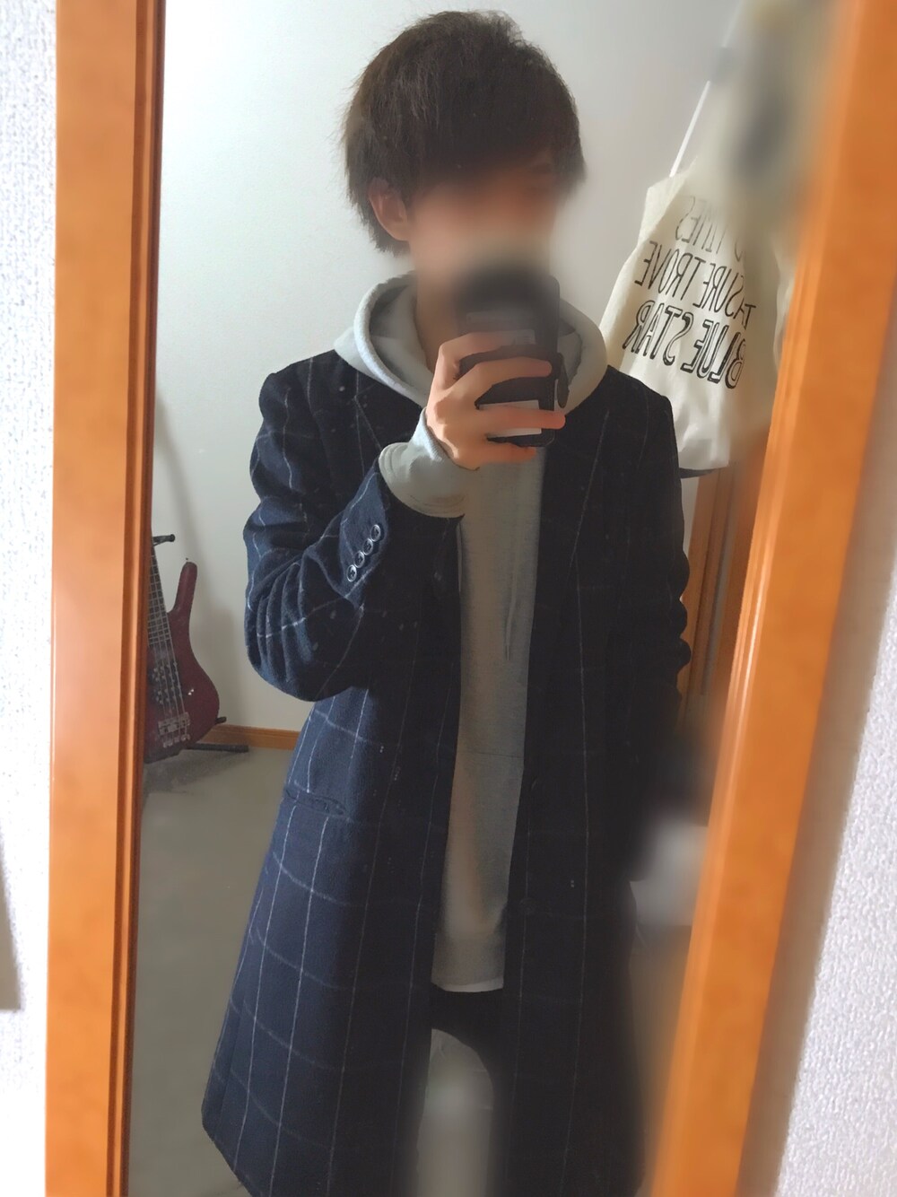 「GUのアイテム（ジャケット/アウター、ブルー系）」を使った、Tsuruさん（メンズ・165cm）の冬コーディネートの1枚目の写真