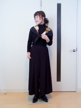 「おおぶりピアス」｜「アイテム（ニット/セーター）」を使った、まみさん（レディース・152cm）の冬コーディネート