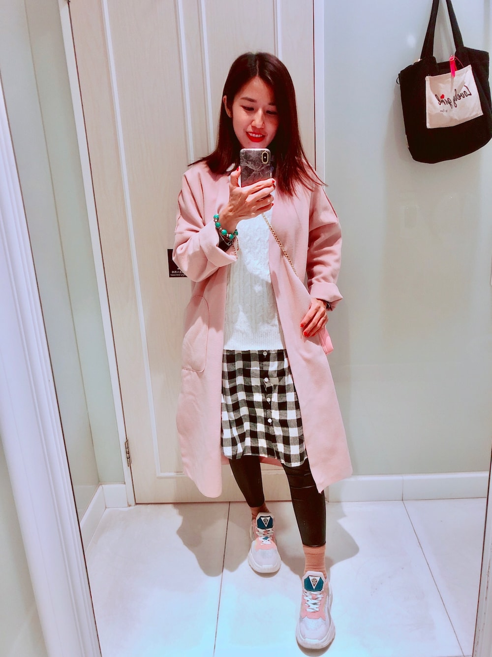 「korea、fashion、VOGUE、WEARBOOKエントリー、ZARA、starmimi、FOREVER 21、Joyce Shop」｜「FOREVER 21のアイテム（ノーカラージャケット、ピンク系）」を使った、Cathy/千千さん（レディース・157cm）の冬コーディネートの1枚目の写真