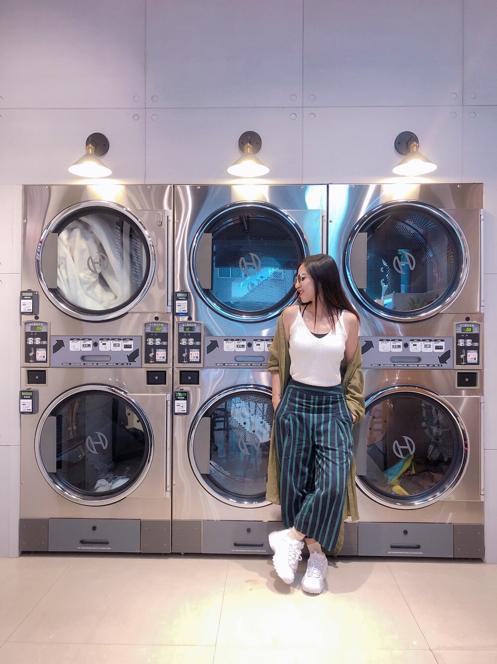 「ZARA、FILA、PAZZO、korea style、WEARBOOKエントリー、Taiwan、fashion、VOGUE」｜「FILAのアイテム（その他シューズ、ホワイト系）」を使った、Cathy/千千さん（レディース・157cm）の秋コーディネートの1枚目の写真