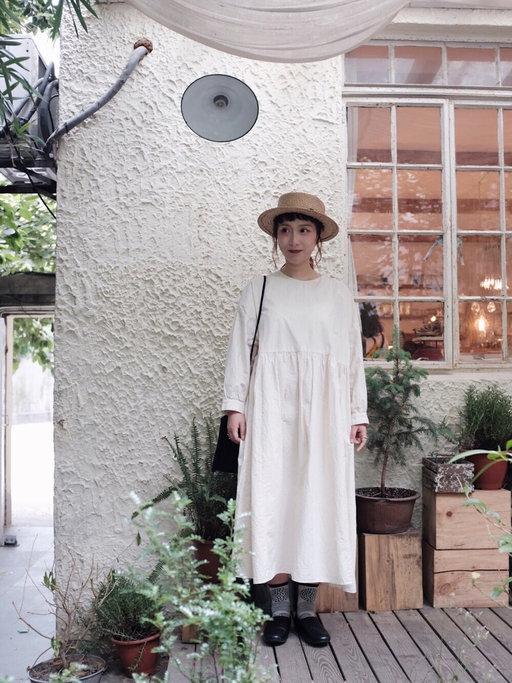 「オオカミとフクロウのアイテム（ワンピース、ホワイト系）」を使った、satouさん（レディース・158cm）の夏コーディネートの1枚目の写真