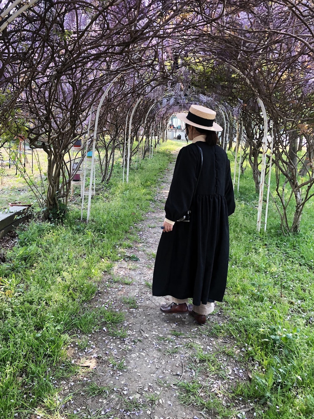 「kreuzzzのアイテム（帽子、ブラック系）」を使った、satouさん（レディース・158cm）の春コーディネートの1枚目の写真