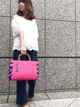 ハンドバッグを使った ビビットピンク の人気ファッションコーディネート Wear