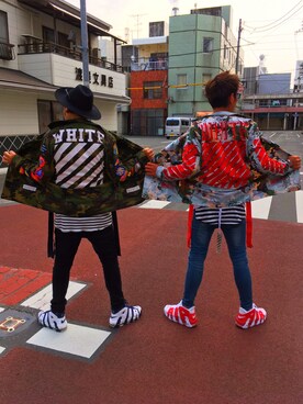 「OFF-WHITE」｜「アイテム（ミリタリージャケット）」を使った、たっくんさん（メンズ・182cm）の夏コーディネート