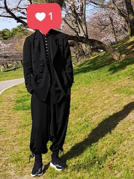 「Yohji Yamamoto（ヨウジヤマモト）のアイテム（テーラードジャケット）」を使った、Eveさん（メンズ・169cm）の春コーディネート